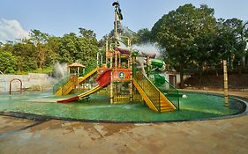 Monteria Resort
